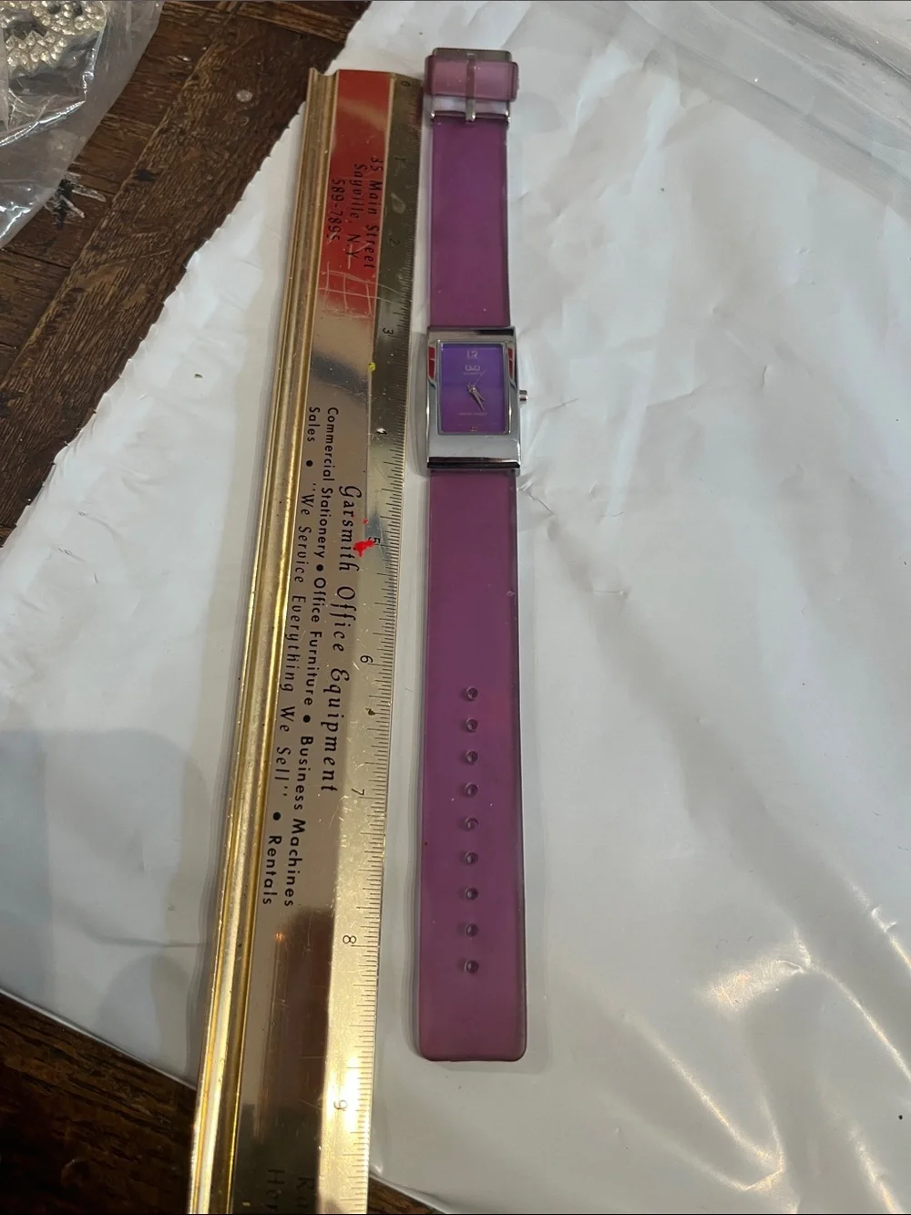 G& G watch with purple rubber band, good cond